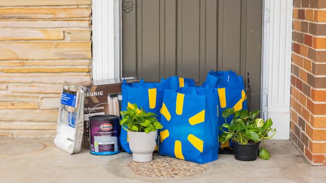 Walmart's tariff warning: How will rising tariffs affect your shopping bill?