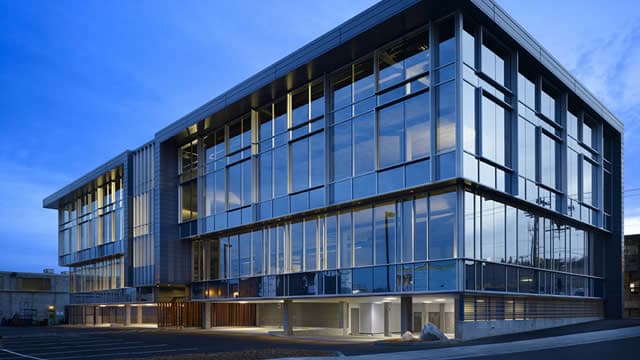 Why Omega Healthcare Investors Could Be a Smart Buy Before Interest Rate Cuts
